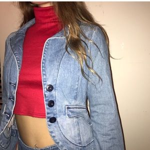 LEVI’S UNIQUE DENIM JACKET
